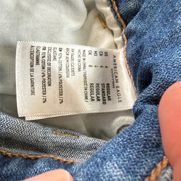 American Eagle Hi-Rise Mini Denim Skirt Size 4 Blue Stretch Distressed Y2K - Picture 4 of 11